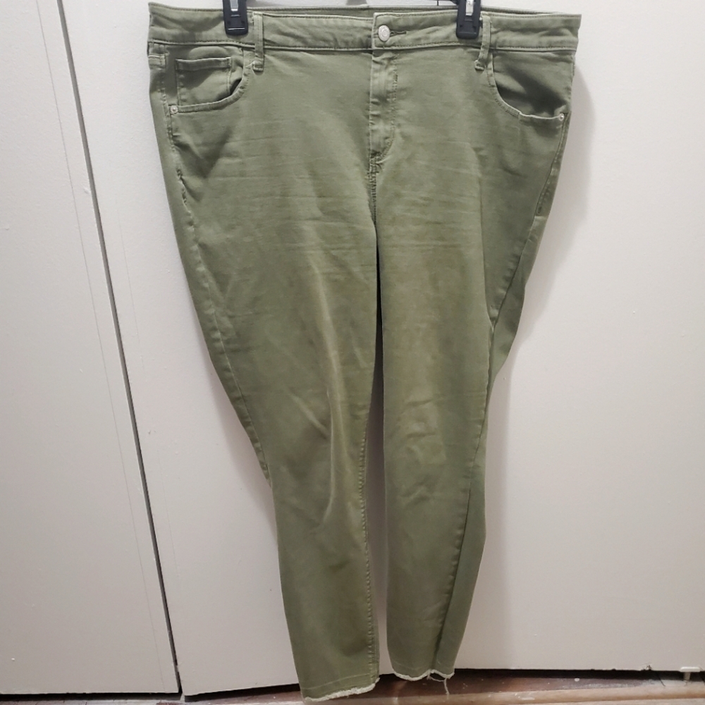 Old Navy Olive Green Size 18 Rockstar Super Skinny